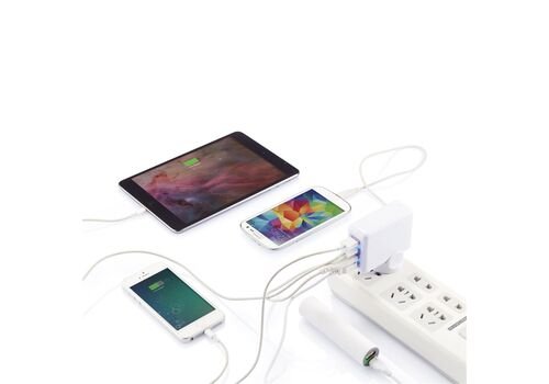 Kelioninių kištukų rinkinys su 4 USB jungtimis