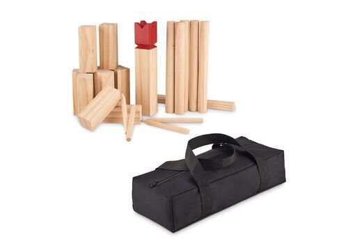 Pinewood outdoor throwing game